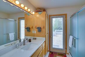 Sunriver Getaway w/ Sharc Waterpark Passes!