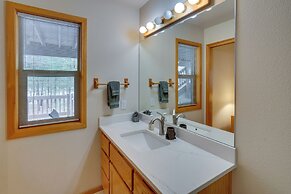 Sunriver Getaway w/ Sharc Waterpark Passes!