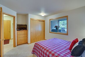 Sunriver Getaway w/ Sharc Waterpark Passes!