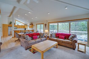 Sunriver Getaway w/ Sharc Waterpark Passes!