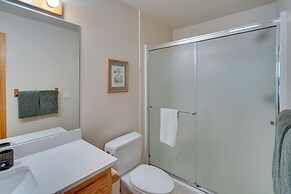 Sunriver Getaway w/ Sharc Waterpark Passes!