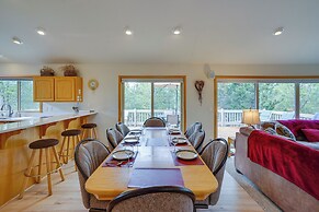 Sunriver Getaway w/ Sharc Waterpark Passes!