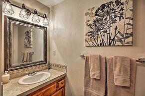 Updated Farmhouse w/ Deck on Central Oregon Canal!