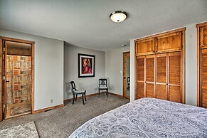 Updated Farmhouse w/ Deck on Central Oregon Canal!