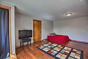 Updated Farmhouse w/ Deck on Central Oregon Canal!