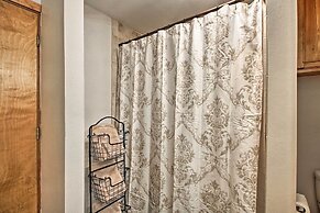 Updated Farmhouse w/ Deck on Central Oregon Canal!