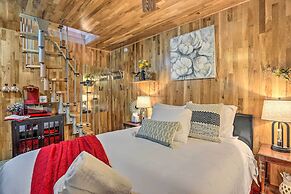 1 Mi to Lake Gregory: Boho Crestline Cabin