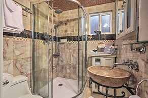 1 Mi to Lake Gregory: Boho Crestline Cabin