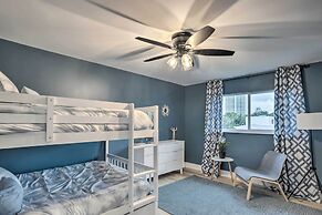 Cozy West Palm Beach Condo: 1 Block to Shore!