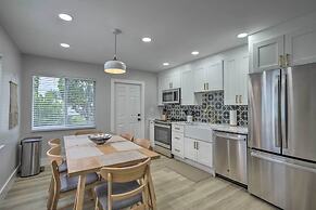 Cozy West Palm Beach Condo: 1 Block to Shore!