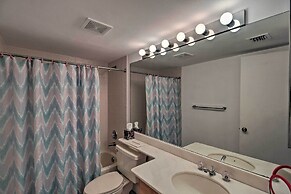 1 Mi to PGA Golf: Retreat w/ Pool in Palm Beach