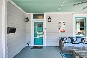 Modern Atlanta Getaway ~ 3 Miles to Downtown!