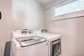 Modern Atlanta Getaway ~ 3 Miles to Downtown!