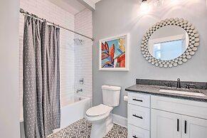 Modern Atlanta Getaway ~ 3 Miles to Downtown!