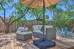 Chic Bungalow: Yard & Fire Pit ~ 2 Mi to Downtown