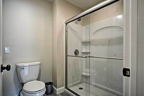 Branson Condo w/ Pool Access, Walk to Fishing