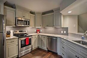 Branson Condo w/ Pool Access, Walk to Fishing