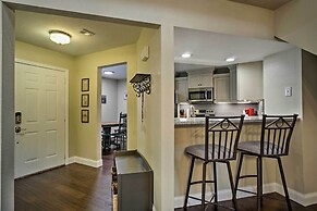 Branson Condo w/ Pool Access, Walk to Fishing