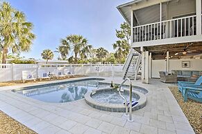 Canal-front Gem w/ Pool & Hot Tub in Anna Maria