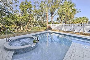 Canal-front Gem w/ Pool & Hot Tub in Anna Maria
