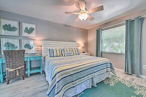 Canal-front Gem w/ Pool & Hot Tub in Anna Maria