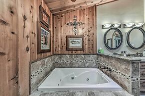 Tranquil Ruidoso Cabin w/ Private Hot Tub!