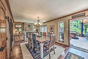 Tranquil Ruidoso Cabin w/ Private Hot Tub!