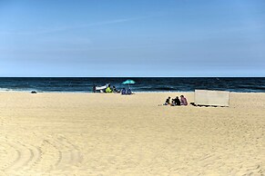 Central & Contemporary NJ Condo: Steps to Shore!