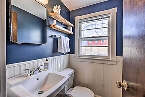 Newly Renovated Home Close to Dtwn Lawrence!