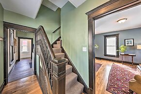 Newly Renovated Home Close to Dtwn Lawrence!