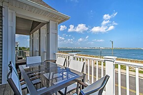 Idyllic Oceanfront Home on Atlantic City Boardwalk