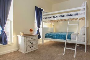 Downtown Home w/ Grill: 5 Mi to Garden of the Gods