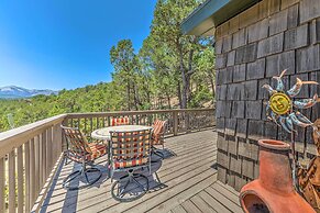 Scenic Hideaway w/ Deck & Grill ~ 6 Mi to Ruidoso!