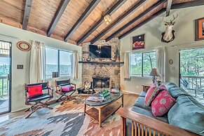 Scenic Hideaway w/ Deck & Grill ~ 6 Mi to Ruidoso!