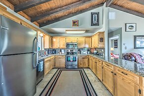 Scenic Hideaway w/ Deck & Grill ~ 6 Mi to Ruidoso!