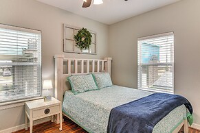 Steps to Surfside Beach: Large Group Gulf Retreat