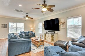 Steps to Surfside Beach: Large Group Gulf Retreat