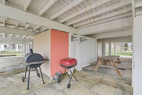 Steps to Surfside Beach: Large Group Gulf Retreat