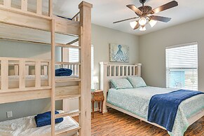 Steps to Surfside Beach: Large Group Gulf Retreat