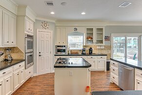 Steps to Surfside Beach: Large Group Gulf Retreat