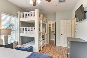 Steps to Surfside Beach: Large Group Gulf Retreat