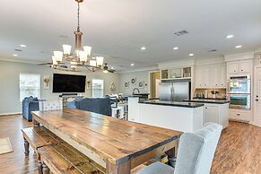 Steps to Surfside Beach: Large Group Gulf Retreat