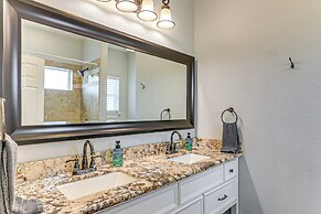 Steps to Surfside Beach: Large Group Gulf Retreat