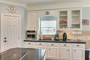 Steps to Surfside Beach: Large Group Gulf Retreat