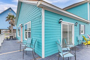 Steps to Surfside Beach: Large Group Gulf Retreat