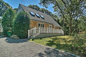 Vineyard Gem < 2 Mi to Beach & Oak Bluffs!