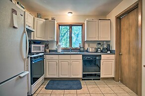 Vineyard Gem < 2 Mi to Beach & Oak Bluffs!