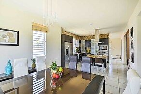 Oceanside Vega Baja Beach House Paradise w/ Views!