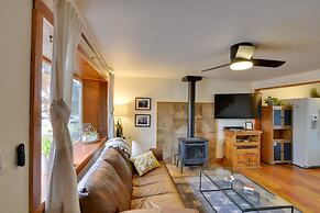 Buena Vista Getaway ~ 1/2 Mi to Downtown!