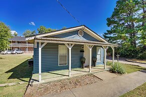 Idyllic Fayetteville Home - Walk to UA Campus!